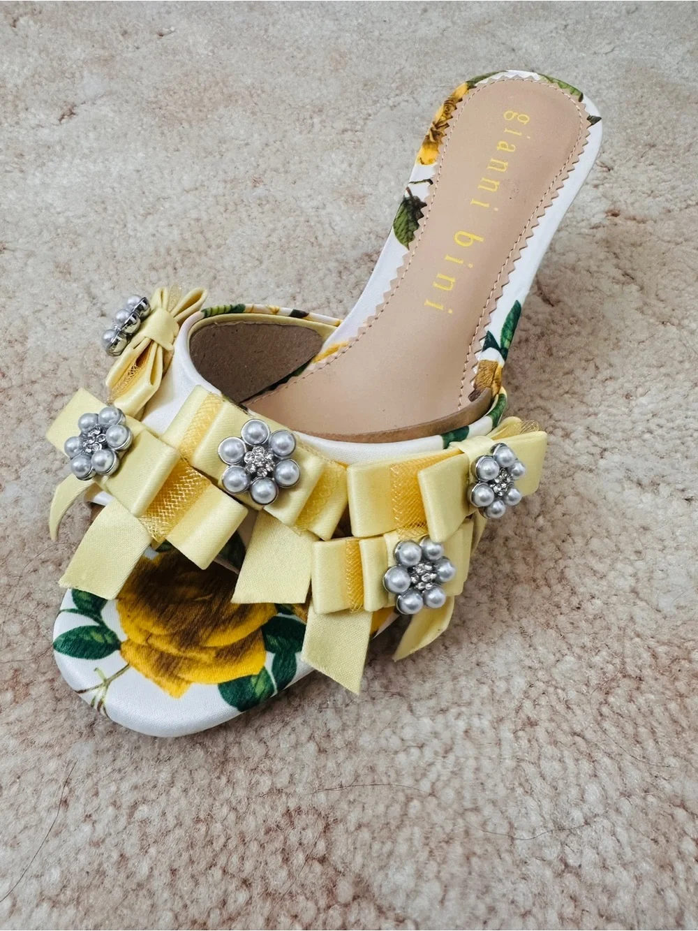 Gianni Bini Lele Embellished Yellow Floral Bow Pearl-Cluster Heels 6 - Picture 8 of 8